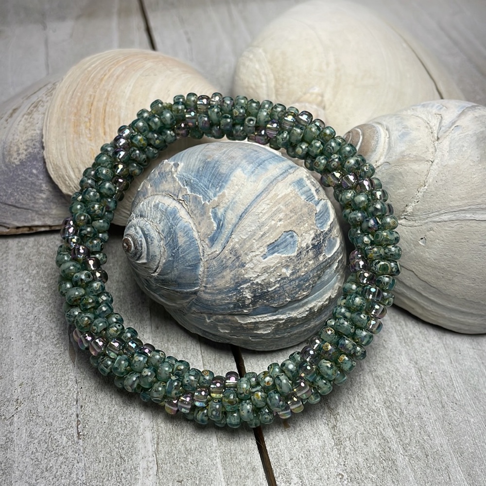 Green twist bracelet